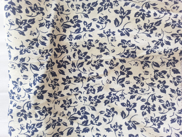 Floral patterns 4in Packs Fabric in France  - around 43 X43cm