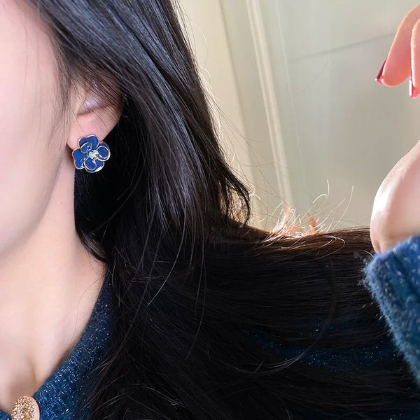 New Arrival Retro Light Luxury French Blue Camellia Stud Earrings For Women Fashion Elegant Metal Jewelry Accessories